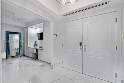 Copropriété à vendre à Hollywood, Floride: 3 chambres, 286.6 m2 № 2426267 - photo 9