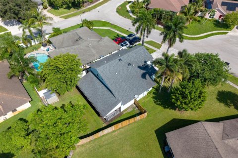 Villa ou maison à vendre à Boynton Beach, Floride: 3 chambres, 190.82 m2 № 2415878 - photo 6