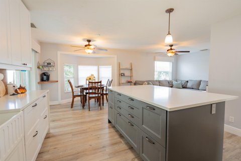 Villa ou maison à vendre à Boynton Beach, Floride: 3 chambres, 190.82 m2 № 2415878 - photo 12
