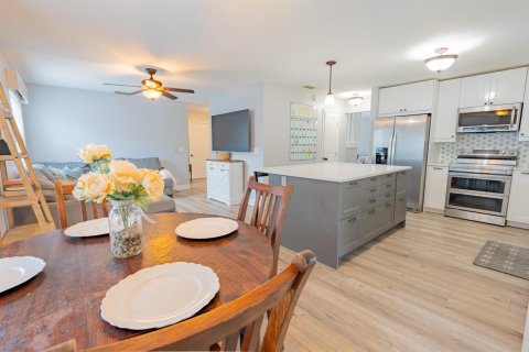 Villa ou maison à vendre à Boynton Beach, Floride: 3 chambres, 190.82 m2 № 2415878 - photo 9