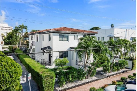 Condo à Miami Beach, Floride, 2 chambres  № 2008715