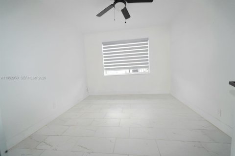 Copropriété à louer à Miami Beach, Floride: 2 chambres, 83.61 m2 № 2008715 - photo 14