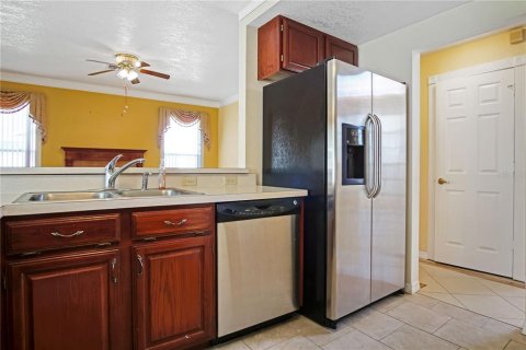Casa en alquiler en Orlando, Florida, 4 dormitorios, 214.42 m2 № 1791379 - foto 10