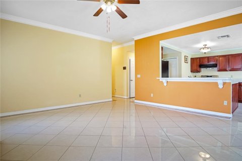 Casa en alquiler en Orlando, Florida, 4 dormitorios, 214.42 m2 № 1791379 - foto 13