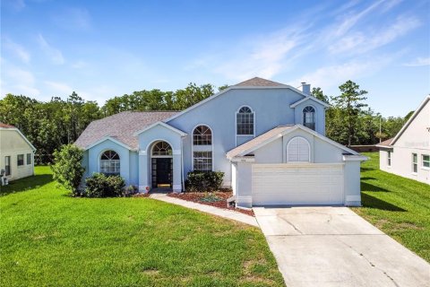 Casa en alquiler en Orlando, Florida, 4 dormitorios, 214.42 m2 № 1791379 - foto 1