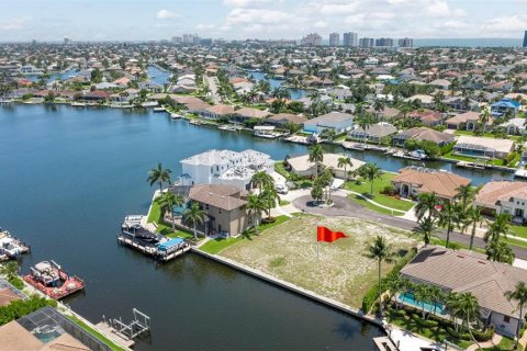 Land in Marco Island, Florida № 2204258