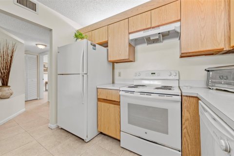 Copropriété à vendre à Deerfield Beach, Floride: 2 chambres, 106.84 m2 № 2414273 - photo 12
