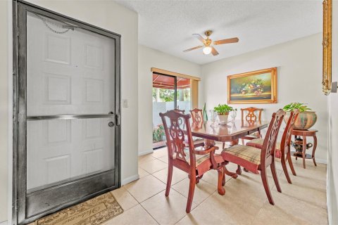 Copropriété à vendre à Deerfield Beach, Floride: 2 chambres, 106.84 m2 № 2414273 - photo 9