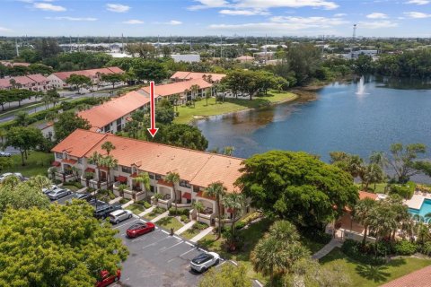 Copropriété à vendre à Deerfield Beach, Floride: 2 chambres, 106.84 m2 № 2414273 - photo 7