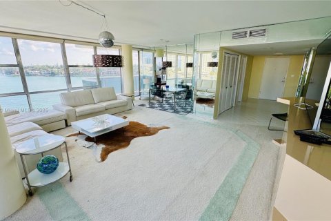 Condominio en venta en Miami Beach, Florida, 2 dormitorios, 143.07 m2 № 1867868 - foto 10