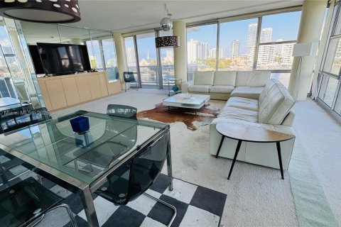 Condominio en venta en Miami Beach, Florida, 2 dormitorios, 143.07 m2 № 1867868 - foto 17