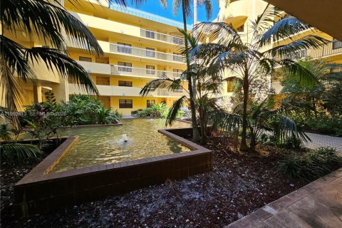 Condo à Lauderhill, Floride, 2 chambres  № 2025606