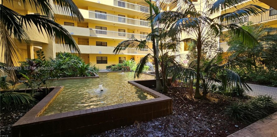 Condo à Lauderhill, Floride, 2 chambres  № 2025606