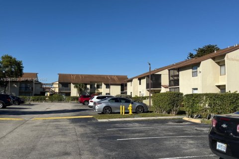 Купить кондоминиум в Майами-Гарденс, Флорида 2 спальни, 75.81м2, № 2011334 - фото 27