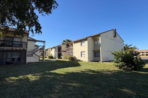 Купить кондоминиум в Майами-Гарденс, Флорида 2 спальни, 75.81м2, № 2011334 - фото 30