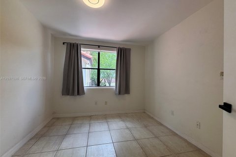 Condo in Miami, Florida, 3 bedrooms № 2077402 - photo 24