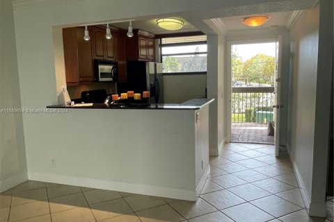 Copropriété à vendre à Oakland Park, Floride: 2 chambres, 85.47 m2 № 1860879 - photo 14