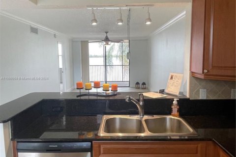 Copropriété à vendre à Oakland Park, Floride: 2 chambres, 85.47 m2 № 1860879 - photo 10