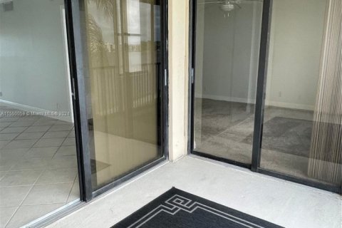 Copropriété à vendre à Oakland Park, Floride: 2 chambres, 85.47 m2 № 1860879 - photo 22