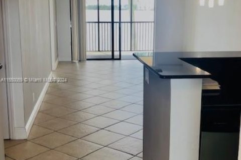 Copropriété à vendre à Oakland Park, Floride: 2 chambres, 85.47 m2 № 1860879 - photo 3