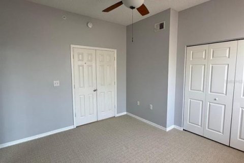 Condo in Sarasota, Florida, 3 bedrooms  № 2224785 - photo 9