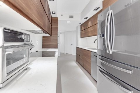 Condo in Aventura, Florida, 3 bedrooms  № 2176809 - photo 12