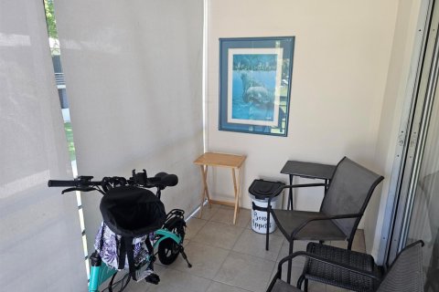 Condo in Pompano Beach, Florida, 1 bedroom  № 2250798 - photo 21