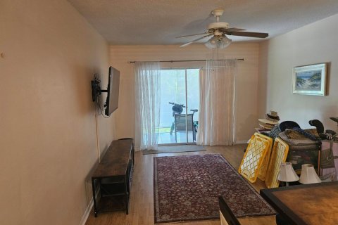 Condo in Pompano Beach, Florida, 1 bedroom  № 2250798 - photo 5