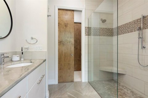 Casa en venta en Saint Petersburg, Florida, 4 dormitorios, 216.28 m2 № 1825161 - foto 18