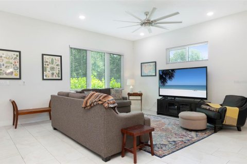 Villa ou maison à vendre à Saint Petersburg, Floride: 4 chambres, 216.28 m2 № 1825161 - photo 6