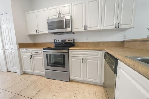 Copropriété à louer à Miramar, Floride: 3 chambres, 116.22 m2 № 2056746 - photo 5