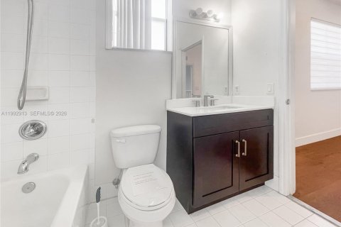 Copropriété à louer à Miramar, Floride: 3 chambres, 116.22 m2 № 2056746 - photo 8