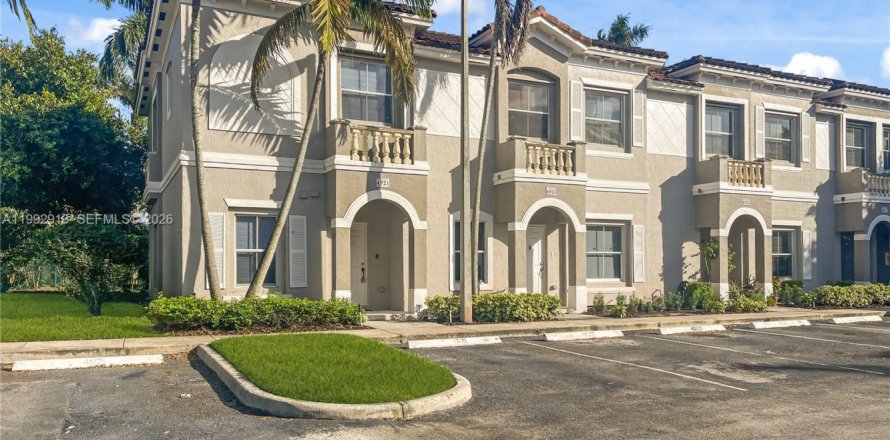 Condo à Miramar, Floride, 3 chambres № 2056746