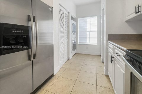 Copropriété à louer à Miramar, Floride: 3 chambres, 116.22 m2 № 2056746 - photo 4
