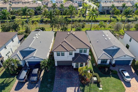 Casa en alquiler en Lake Worth, Florida, 4 dormitorios, 244.43 m2 № 1995487 - foto 9