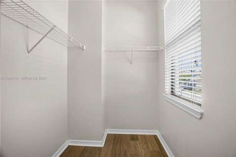 Casa en alquiler en Lake Worth, Florida, 4 dormitorios, 244.43 m2 № 1995487 - foto 29