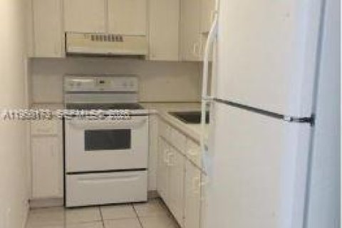 Снять в аренду кондоминиум в Майами, Флорида 2 спальни, 74.14м2, № 2009290 - фото 7