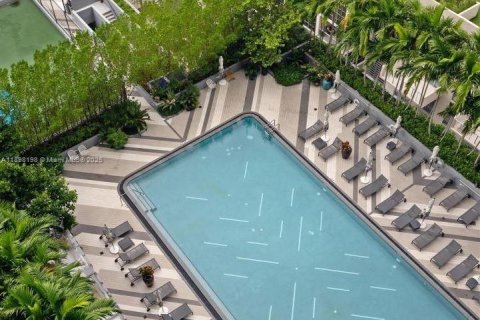 Снять в аренду кондоминиум в Майами, Флорида 1 спальня, 68.47м2, № 1949425 - фото 9