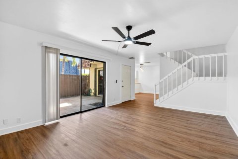Adosado en venta en Palm Springs, Florida, 2 dormitorios, 114.46 m2 № 2146847 - foto 13