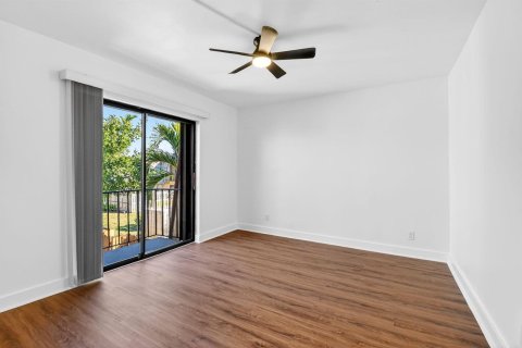 Adosado en venta en Palm Springs, Florida, 2 dormitorios, 114.46 m2 № 2146847 - foto 26