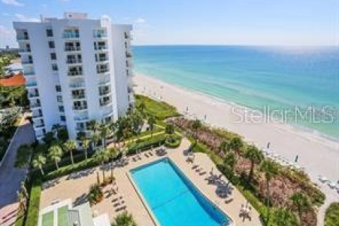 Condo in Longboat Key, Florida, 2 bedrooms  № 451497 - photo 1