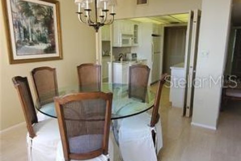 Condo in Longboat Key, Florida, 2 bedrooms  № 451497 - photo 16
