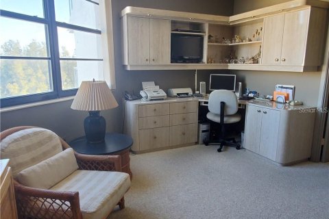 Condo in Longboat Key, Florida, 2 bedrooms  № 451497 - photo 19