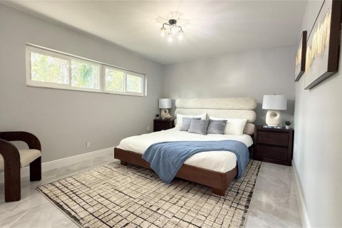 House in Hollywood, Florida 2 bedrooms, 126.53 sq.m. № 2174187 - photo 22