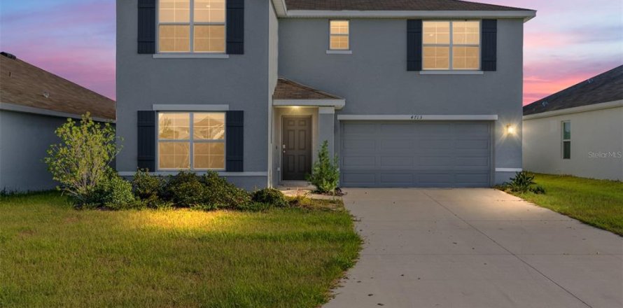 House in Ocala, Florida 4 bedrooms, 229.47 sq.m. № 1767490