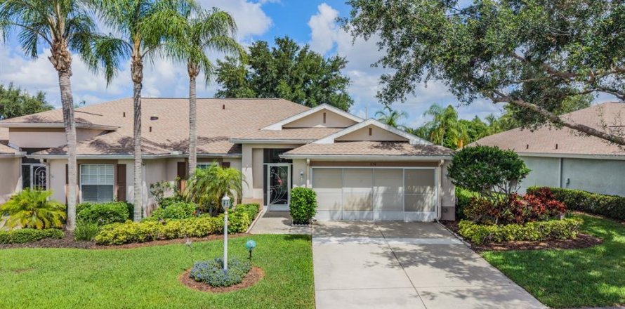Condo in Sun City Center, Florida, 2 bedrooms № 2219121