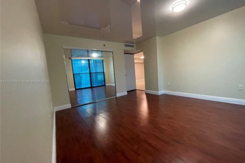 Condo in Sunny Isles Beach, Florida, 2 bedrooms № 1959955 - photo 8