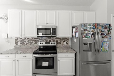 House in Kissimmee, Florida 3 bedrooms, 153.29 sq.m. № 2095345 - photo 15