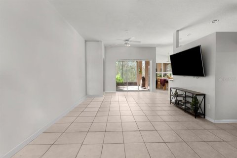 House in Kissimmee, Florida 3 bedrooms, 153.29 sq.m. № 2095345 - photo 6