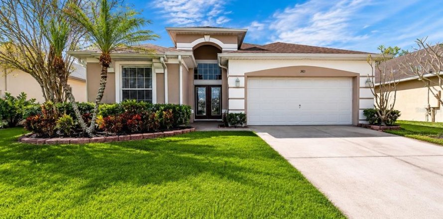 House in Kissimmee, Florida 3 bedrooms, 153.29 sq.m. № 2095345